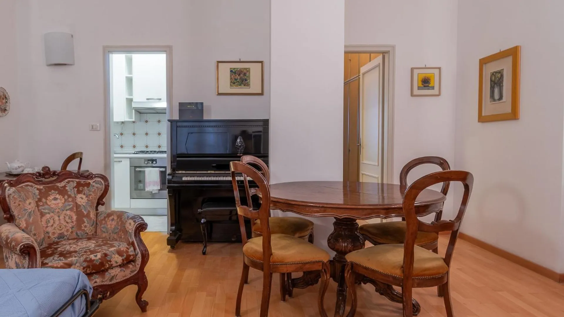 Housmart Cartoleria 8 Apartment Bologna