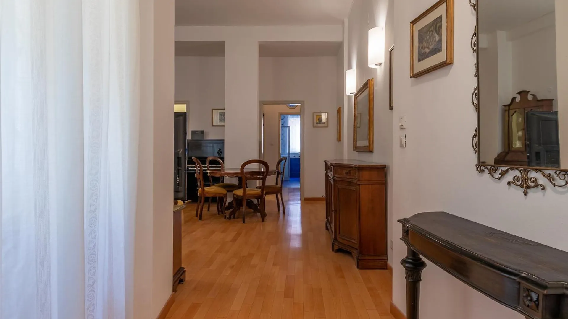 Housmart Cartoleria 8 Apartment Bologna