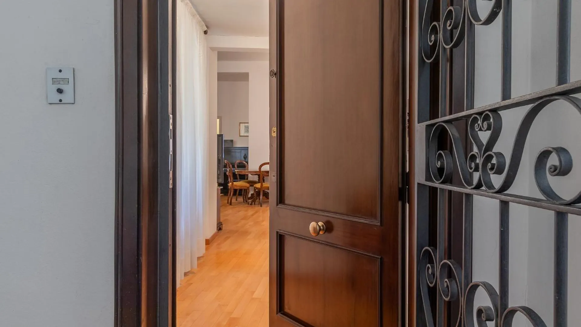 Housmart Cartoleria 8 Apartment Bologna